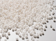 Materia prima biodegradable PBAT para bolsas de correo Película de PLA y bolsas para el procesamiento de gránulos blancos